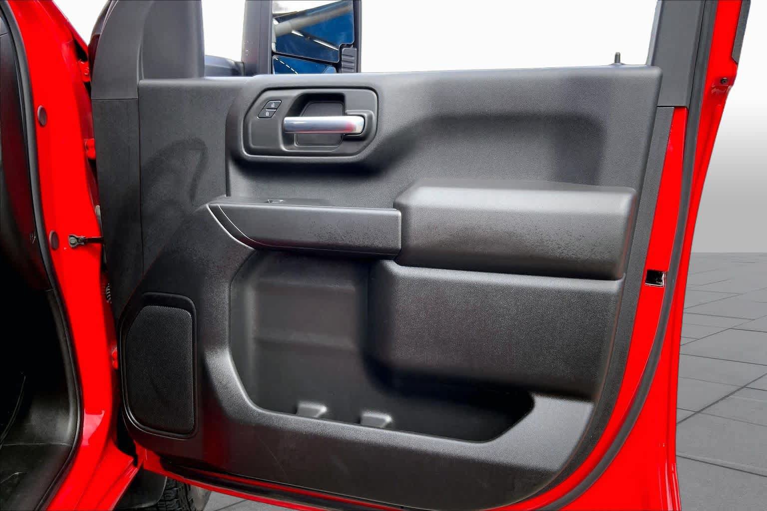 Used 2025 Chevrolet Silverado 2500 Custom w/ Custom Convenience Package AWD/4WD image 23