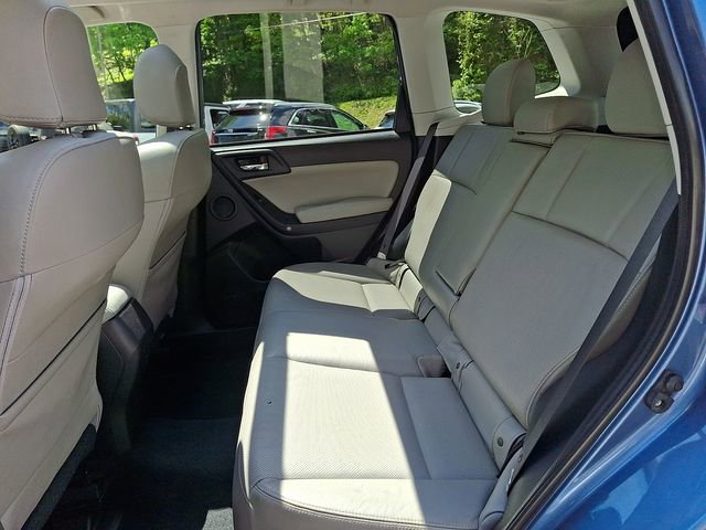 Used 2015 Subaru Forester 2.5i Touring AWD/4WD image 12
