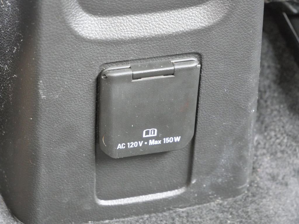 Used 2020 Buick Encore Preferred w/ Safety Package image 31