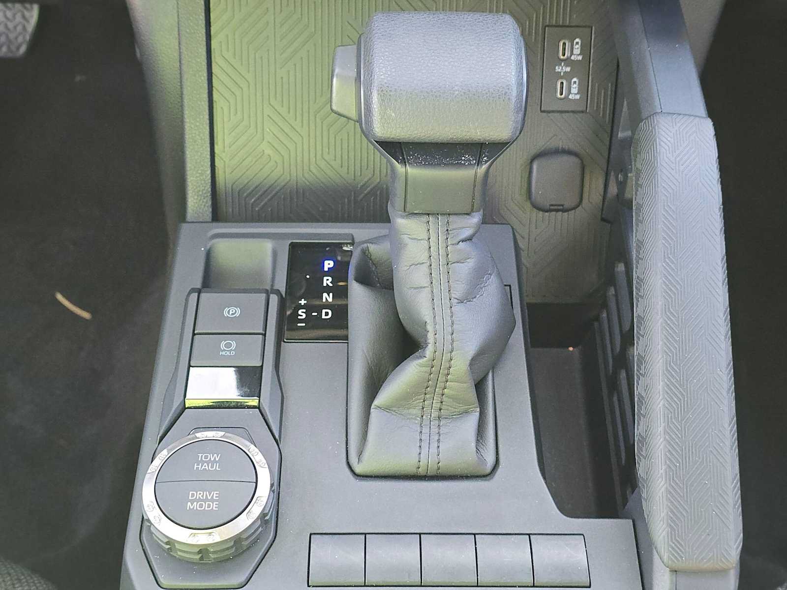 Certified 2026 Toyota 4Runner SR5 RWD image 31