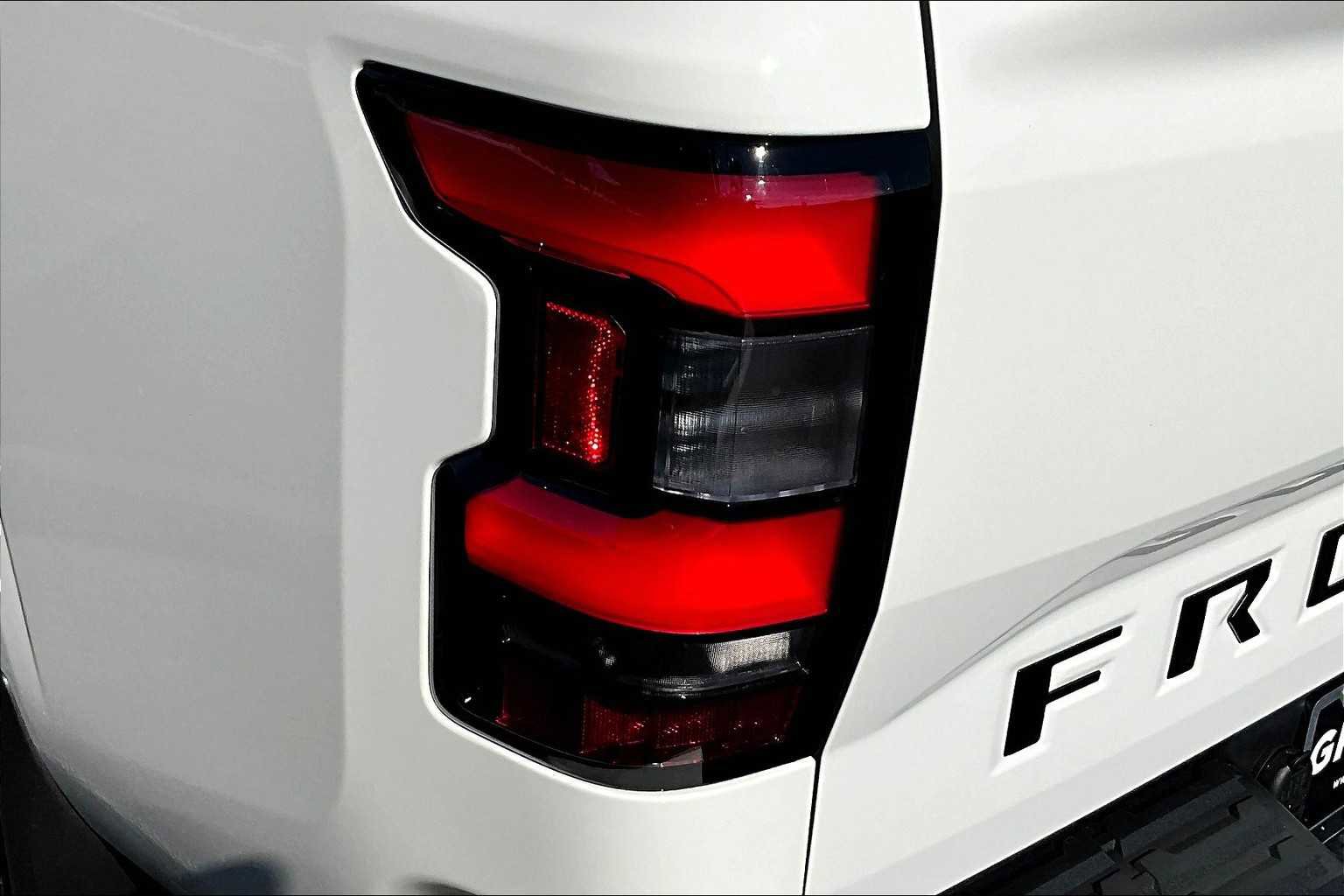 New 2026 Nissan Frontier SV image 14