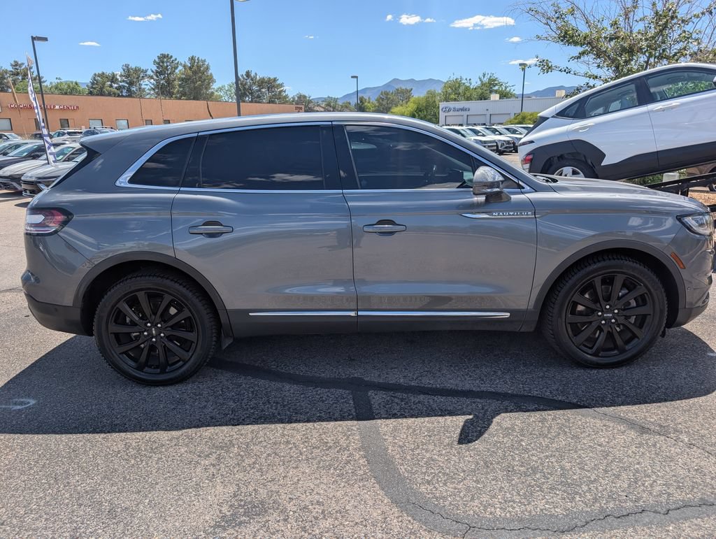 Used 2022 Lincoln Nautilus Reserve AWD/4WD image 6