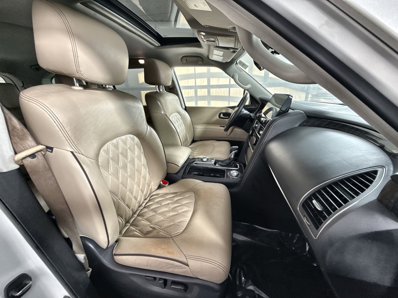 Used 2023 Nissan Armada Platinum w/ Captain's Chairs Package image 28