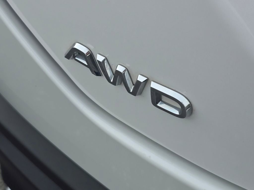 Used 2025 Honda Pilot Touring image 13