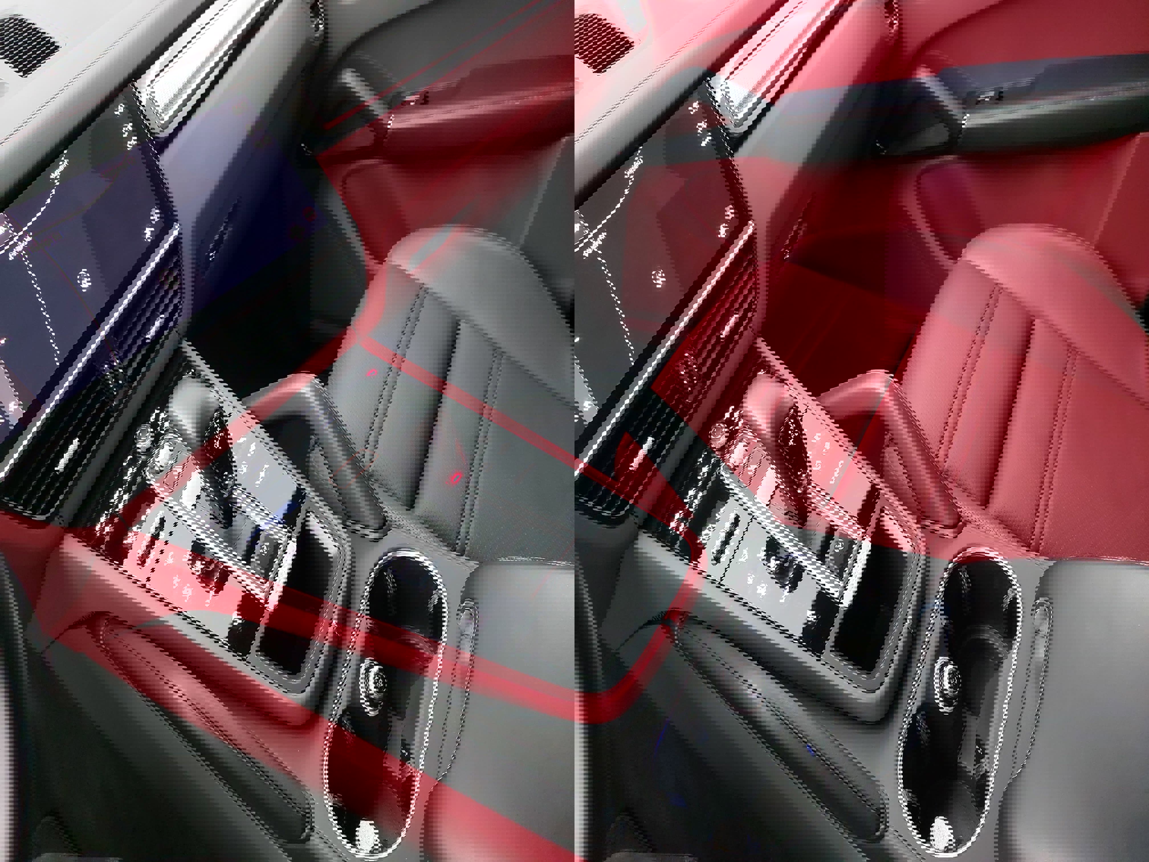 Used 2023 Porsche Cayenne Platinum Edition w/ Premium Package Plus image 27