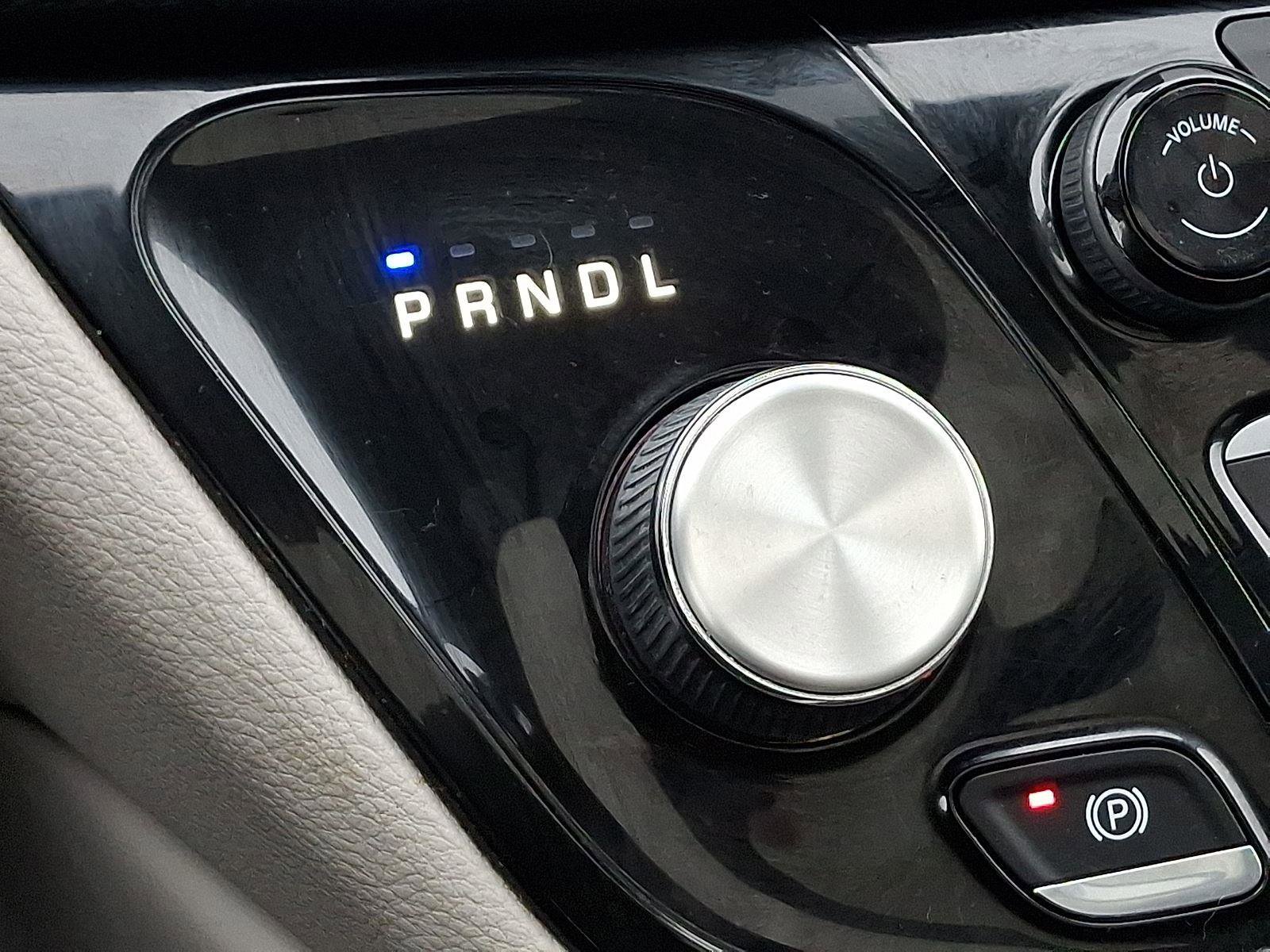 Certified 2021 Chrysler Pacifica Limited image 18