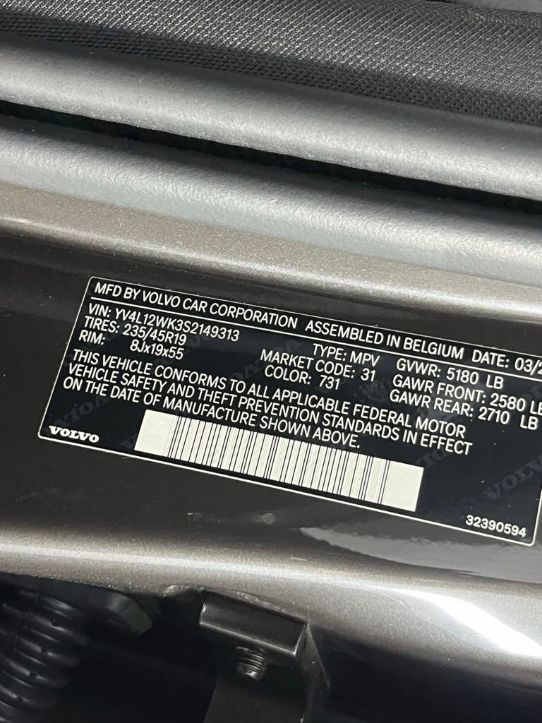 Used 2025 Volvo V60 B5 Cross Country Plus image 33