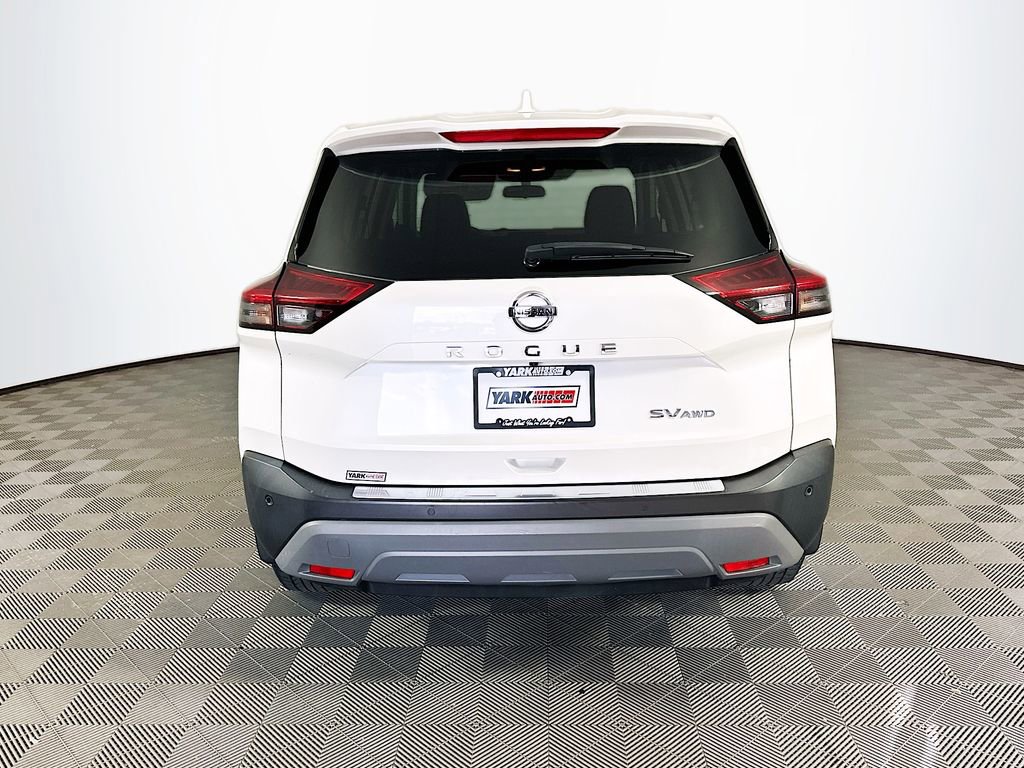 Used 2021 Nissan Rogue SV AWD/4WD image 9
