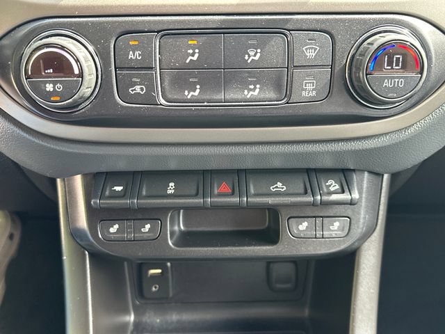 Used 2016 Chevrolet Colorado Z71 AWD/4WD image 30