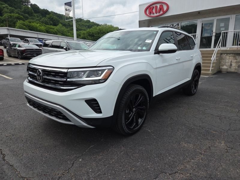 Used 2023 Volkswagen Atlas SE AWD/4WD image 3
