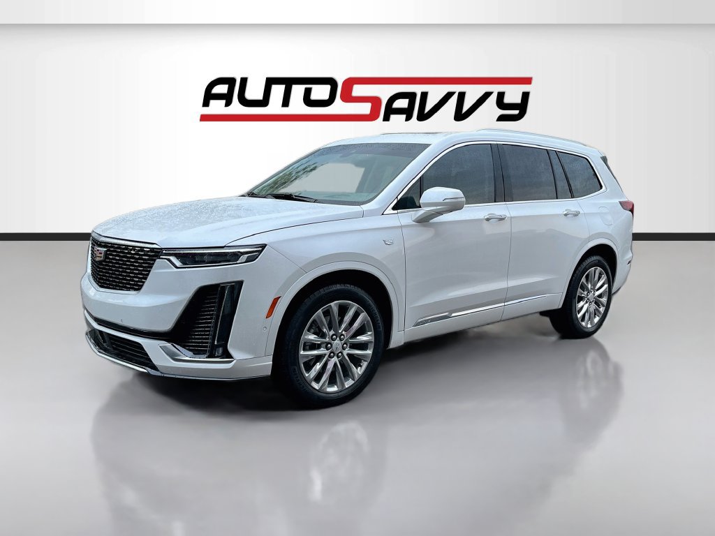 Used 2025 Cadillac XT6 Premium Luxury w/ Technology Package AWD/4WD image 3