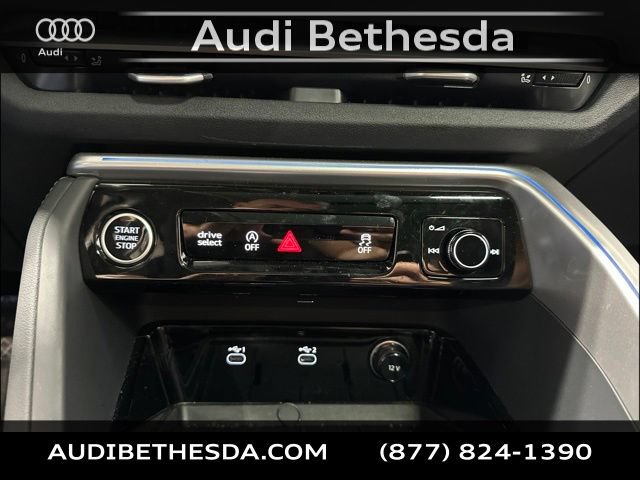 Certified 2025 Audi Q5 Premium w/ Convenience Package AWD/4WD image 24