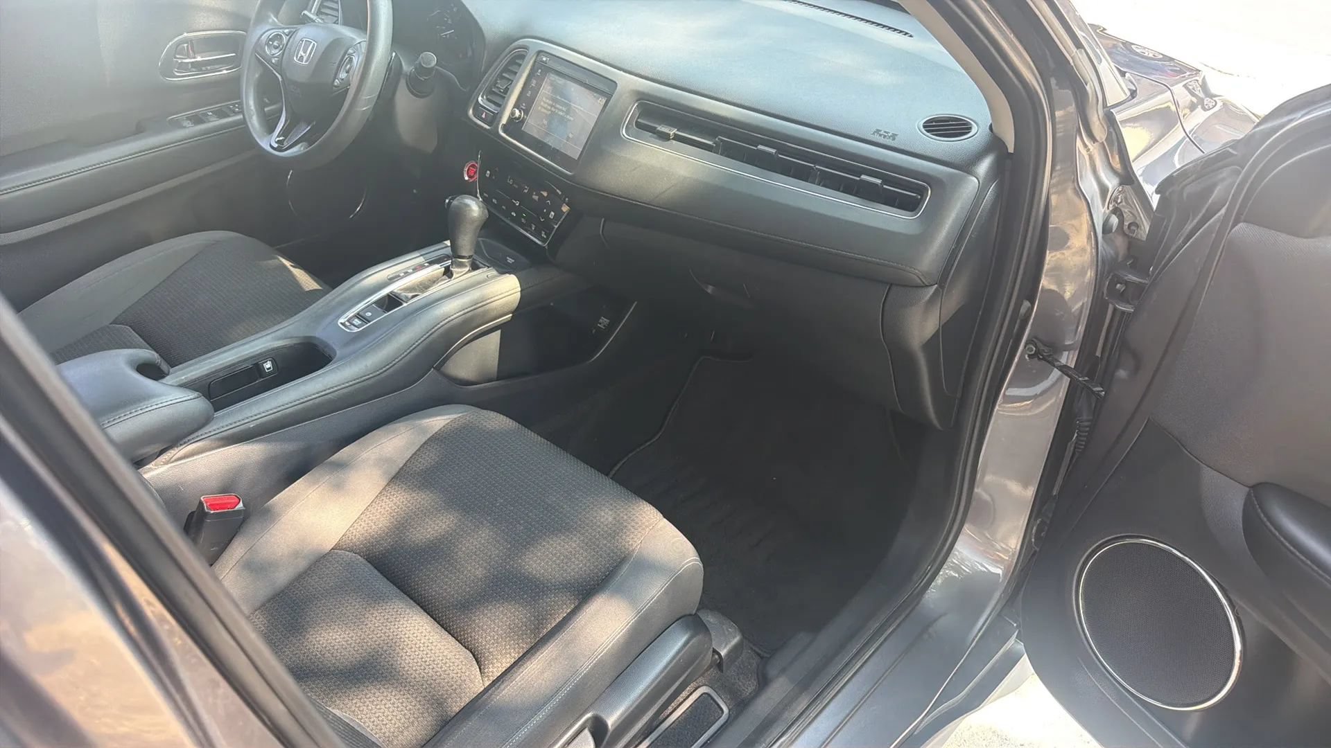 Used 2019 Honda HR-V EX image 28