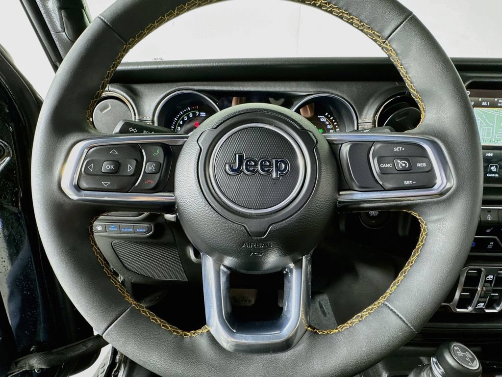 Used 2023 Jeep Wrangler Unlimited Sahara AWD/4WD image 41