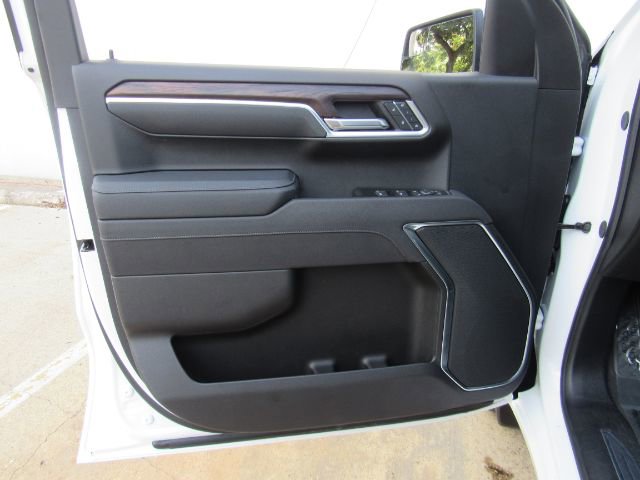 Used 2025 GMC Sierra 1500 SLT image 11