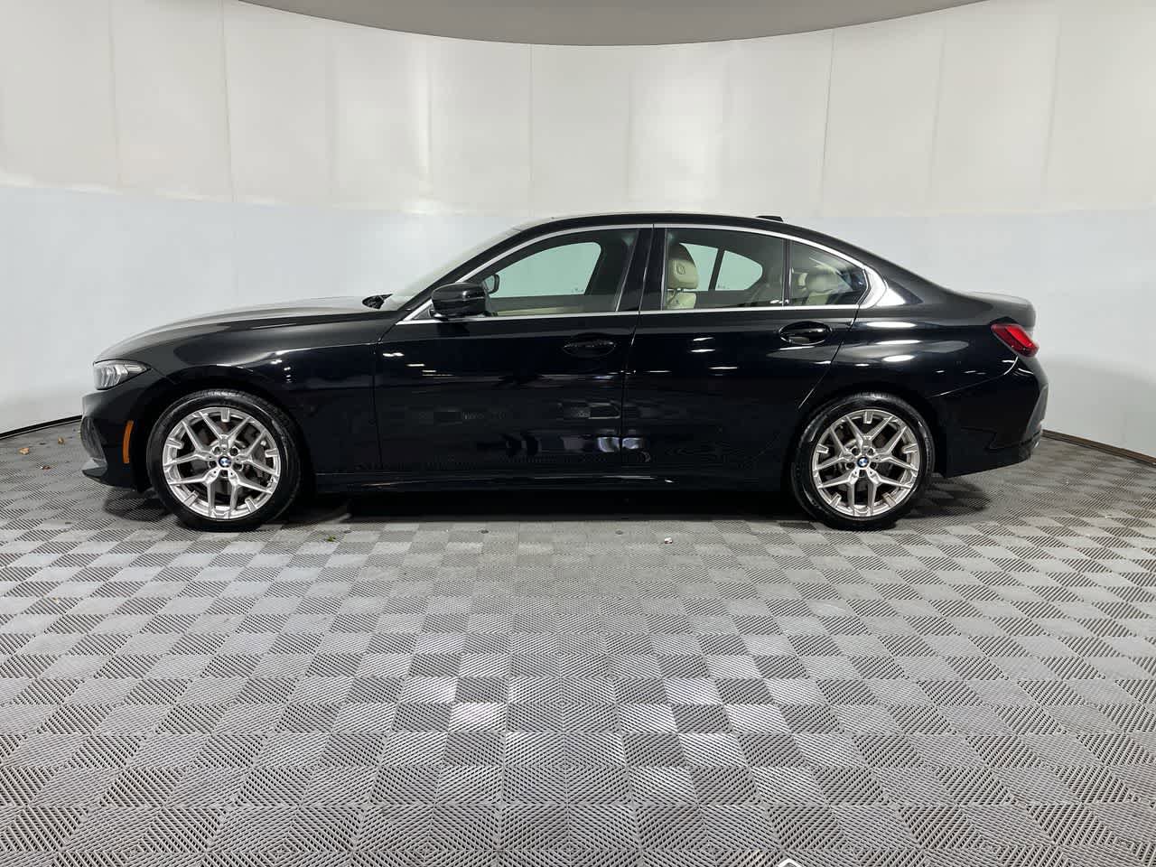Used 2025 BMW 330i Sedan RWD image 5