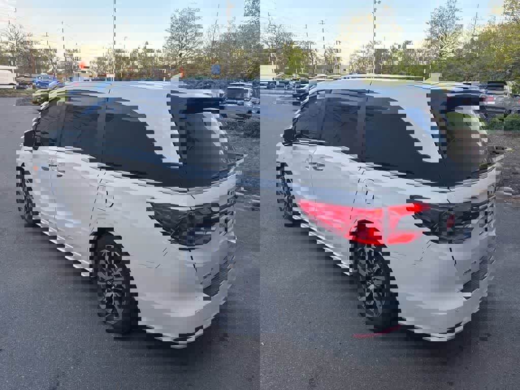 Certified 2023 Honda Odyssey Touring image 14