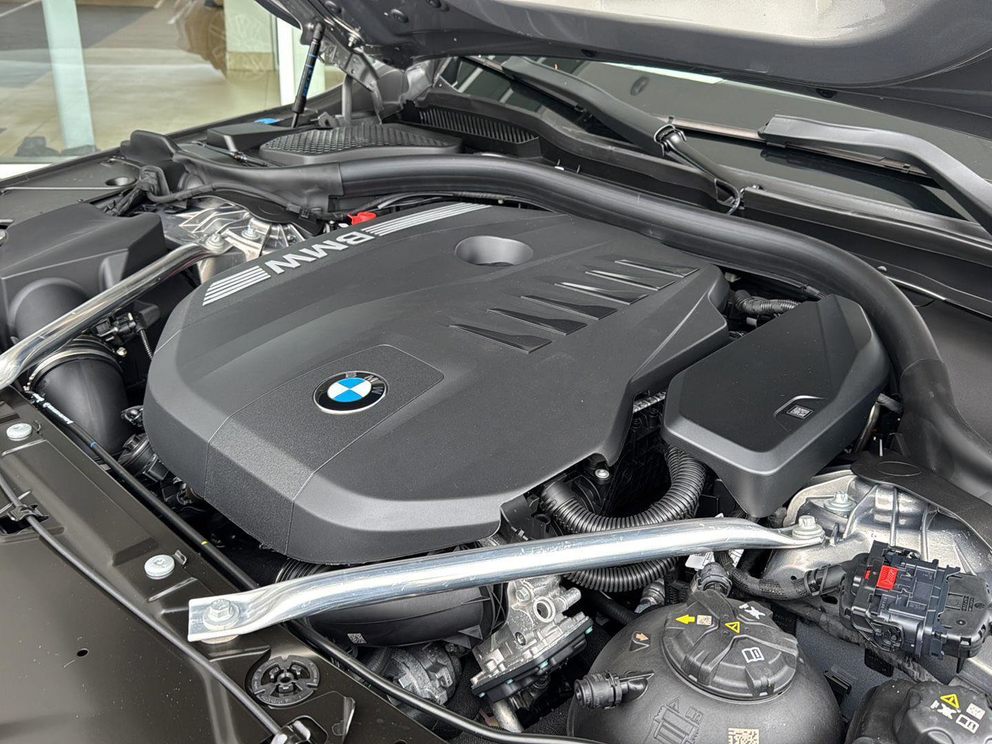 New 2026 BMW 540i xDrive w/ M Sport Package image 31