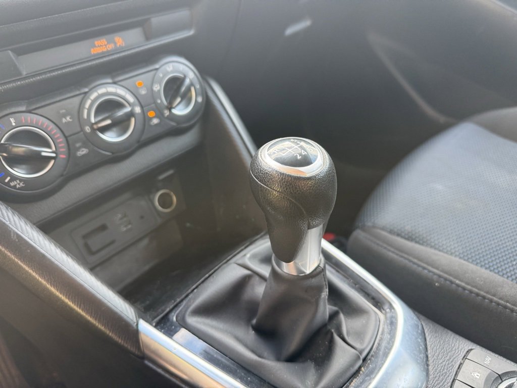 Used 2019 Toyota Yaris LE image 10