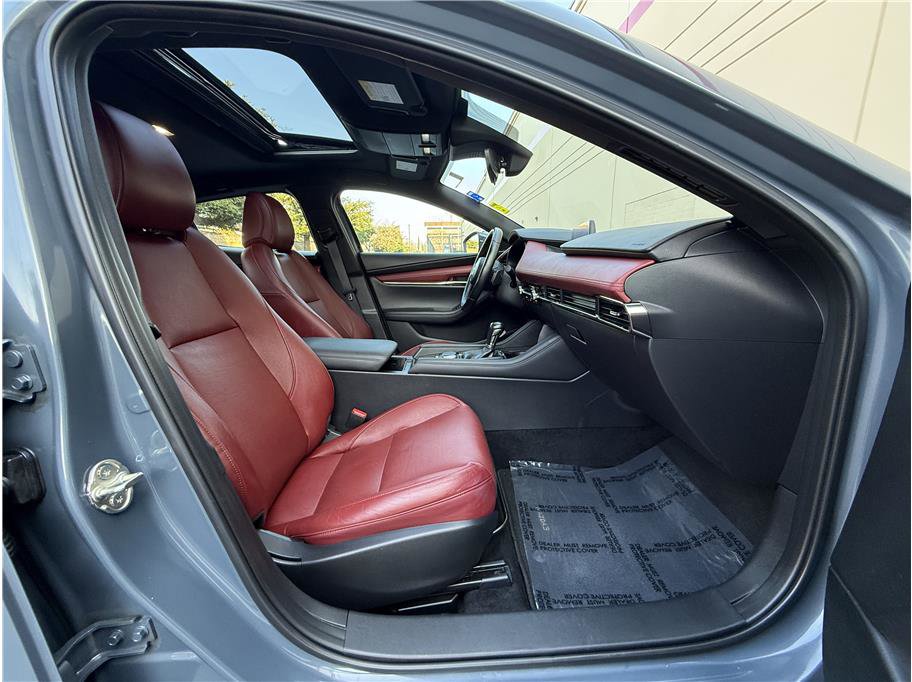 Used 2021 MAZDA MAZDA3 s image 14