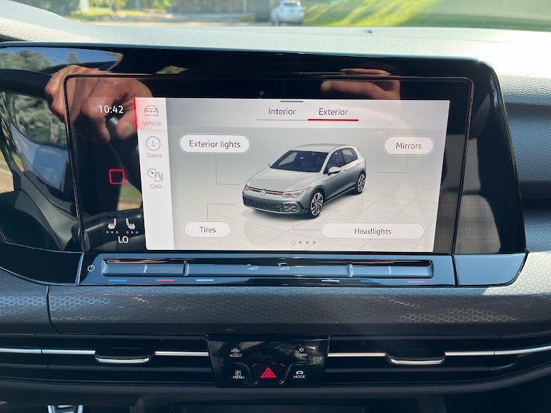 Used 2022 Volkswagen GTI SE FWD image 19