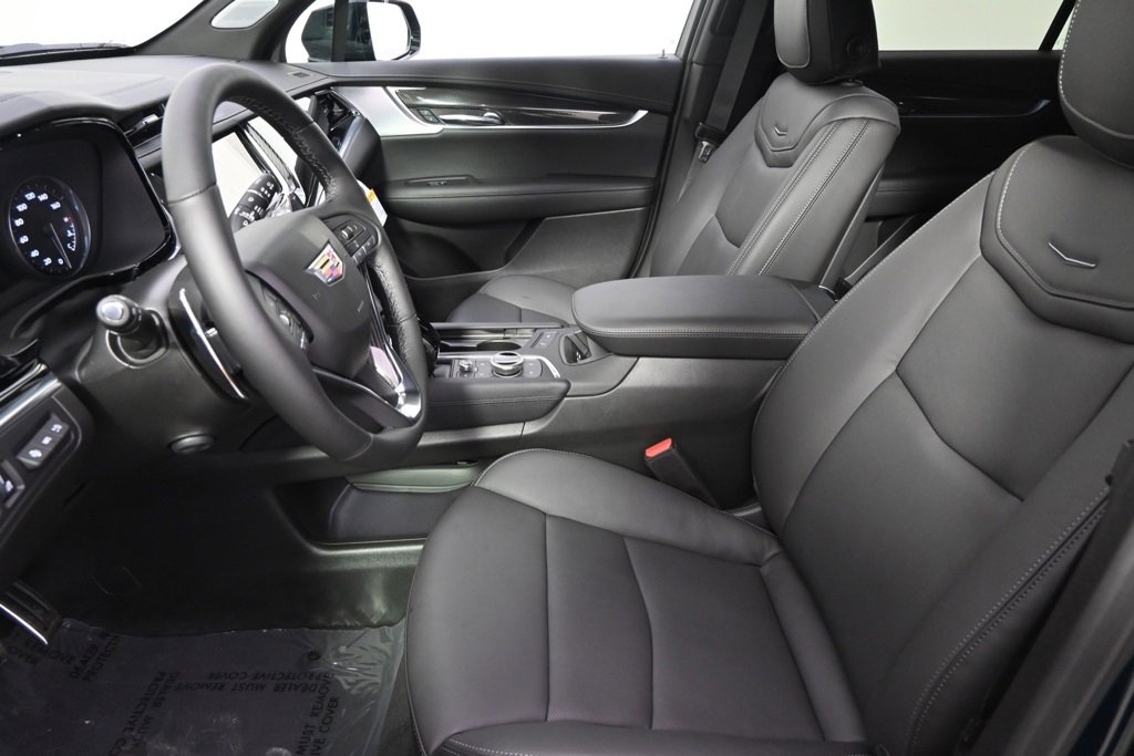 New 2025 Cadillac XT6 Sport w/ Technology Package image 13