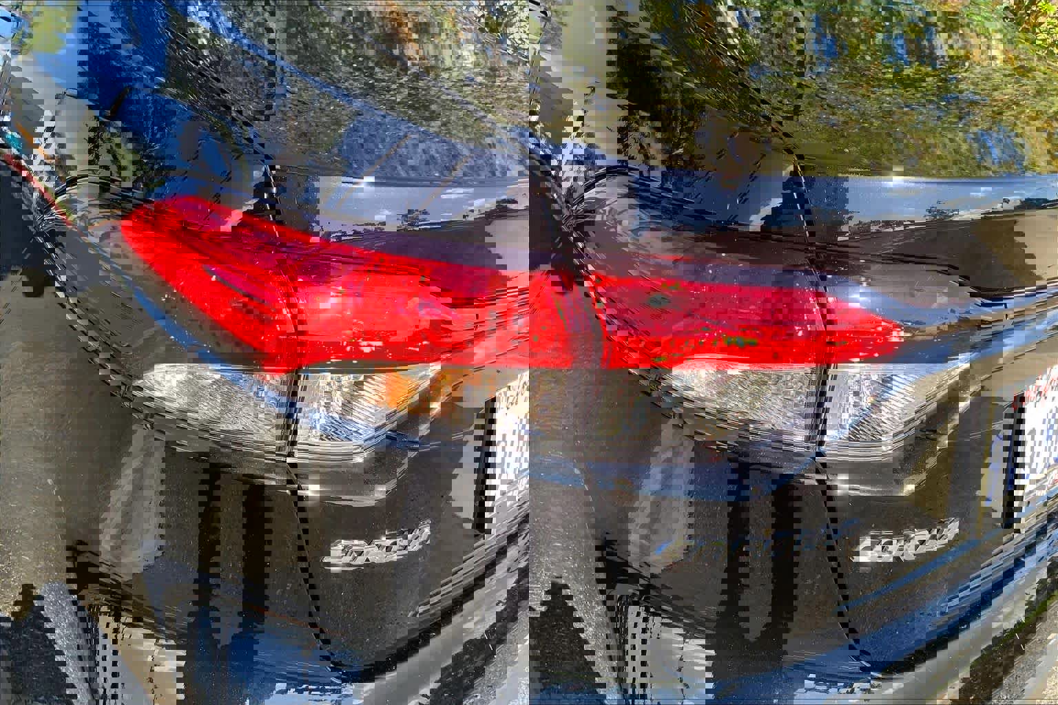 Certified 2025 Toyota Corolla LE image 27