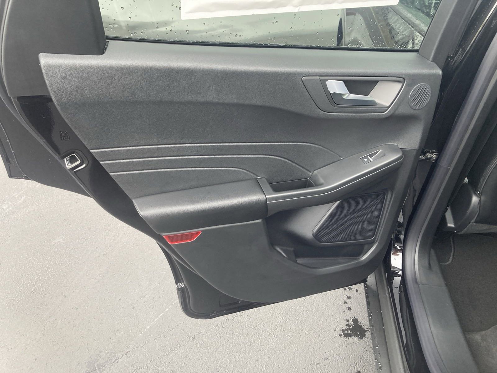 New 2024 Ford Escape ST-Line Select w/ Tech Pack #2 image 37