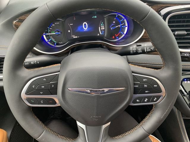 Used 2023 Chrysler Pacifica Pinnacle FWD image 19