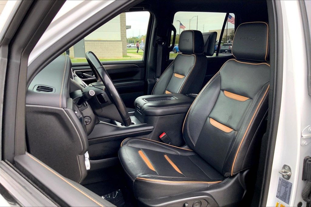 Used 2021 GMC Yukon AT4 w/ Rear Media and Nav Package AWD/4WD image 23