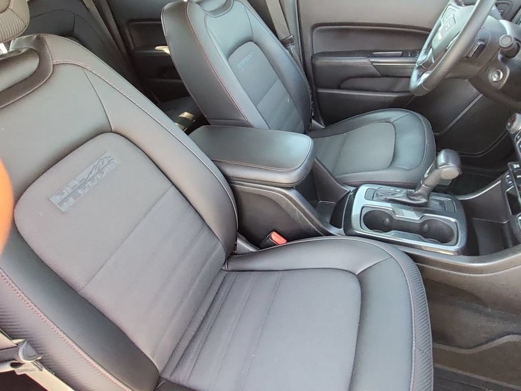 Used 2018 GMC Canyon All Terrain w/ All Terrain X Package AWD/4WD image 34