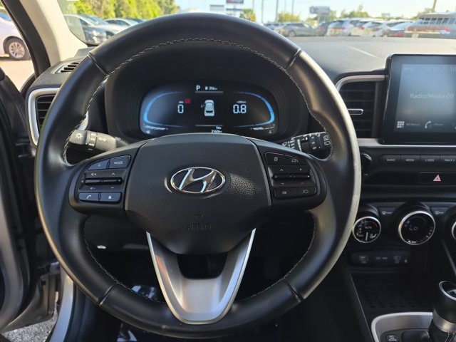 Used 2026 Hyundai Venue SEL FWD image 22