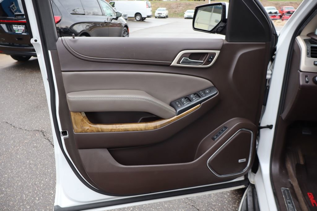 Used 2017 GMC Yukon XL Denali w/ Open Road Package image 10