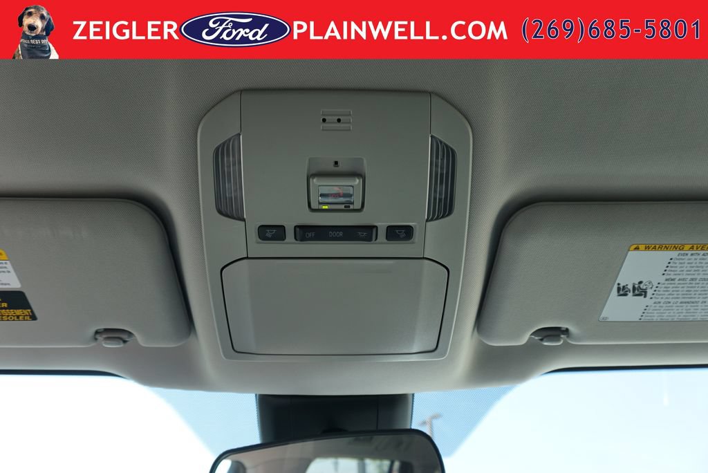 Used 2022 Toyota Highlander LE AWD/4WD image 32