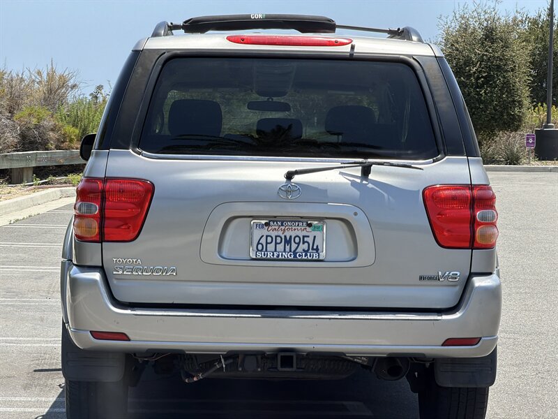 Used 2004 Toyota Sequoia SR5 RWD image 6