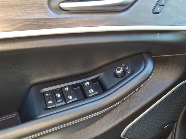 Used 2021 Jeep Grand Cherokee L Limited AWD/4WD image 16