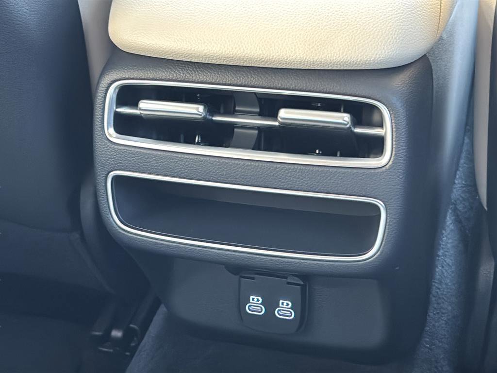 Used 2026 Genesis GV70 2.5T Select image 43