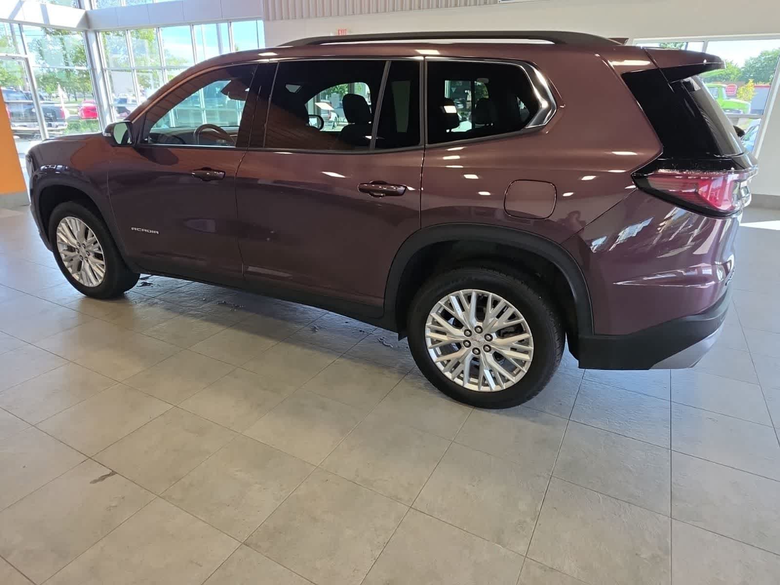 Used 2024 GMC Acadia Elevation AWD/4WD image 16