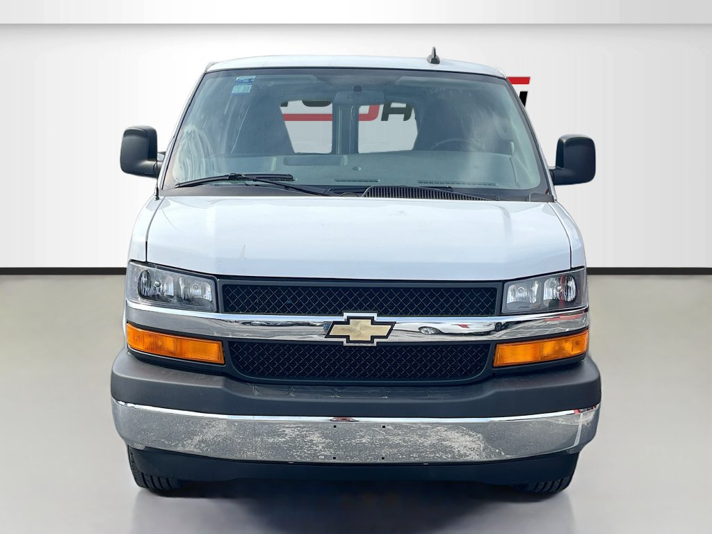 Used 2023 Chevrolet Express 2500 w/ Driver Convenience Package RWD image 2