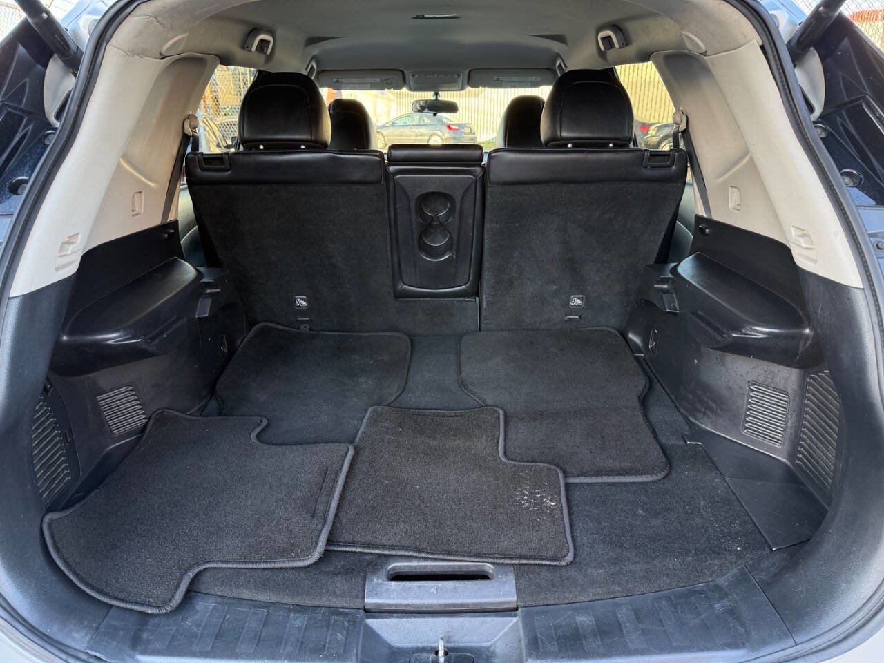 Used 2014 Nissan Rogue SL image 19