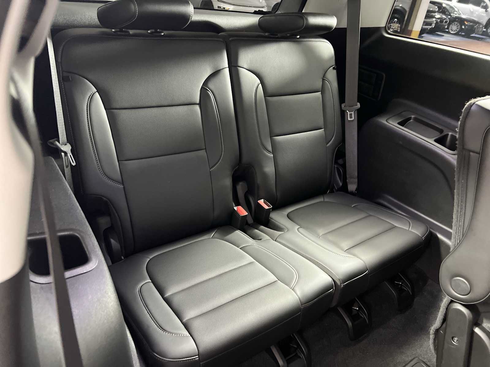 Used 2023 GMC Acadia SLT w/ Elevation Edition FWD image 21