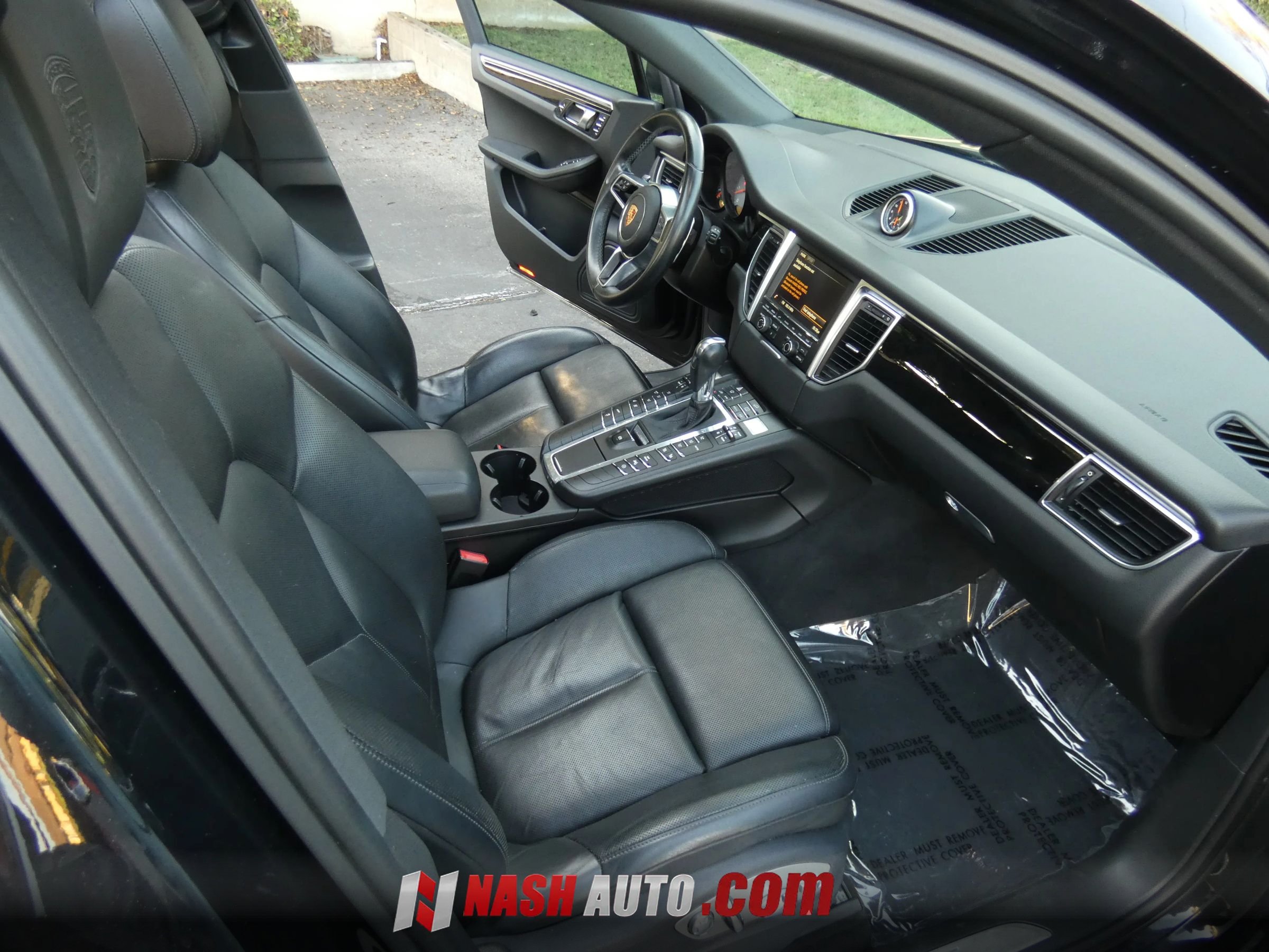 Used 2015 Porsche Macan S AWD/4WD image 22