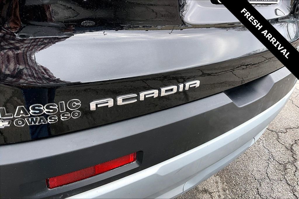 Used 2023 GMC Acadia SLE w/ Driver Convenience Package image 23