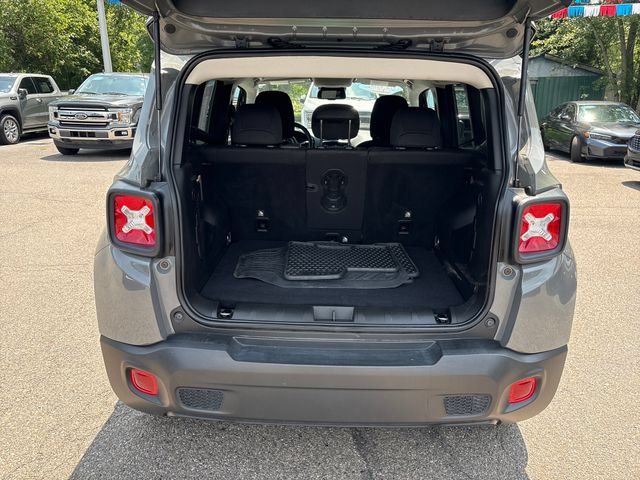 Used 2021 Jeep Renegade Latitude w/ Convenience Group AWD/4WD image 21