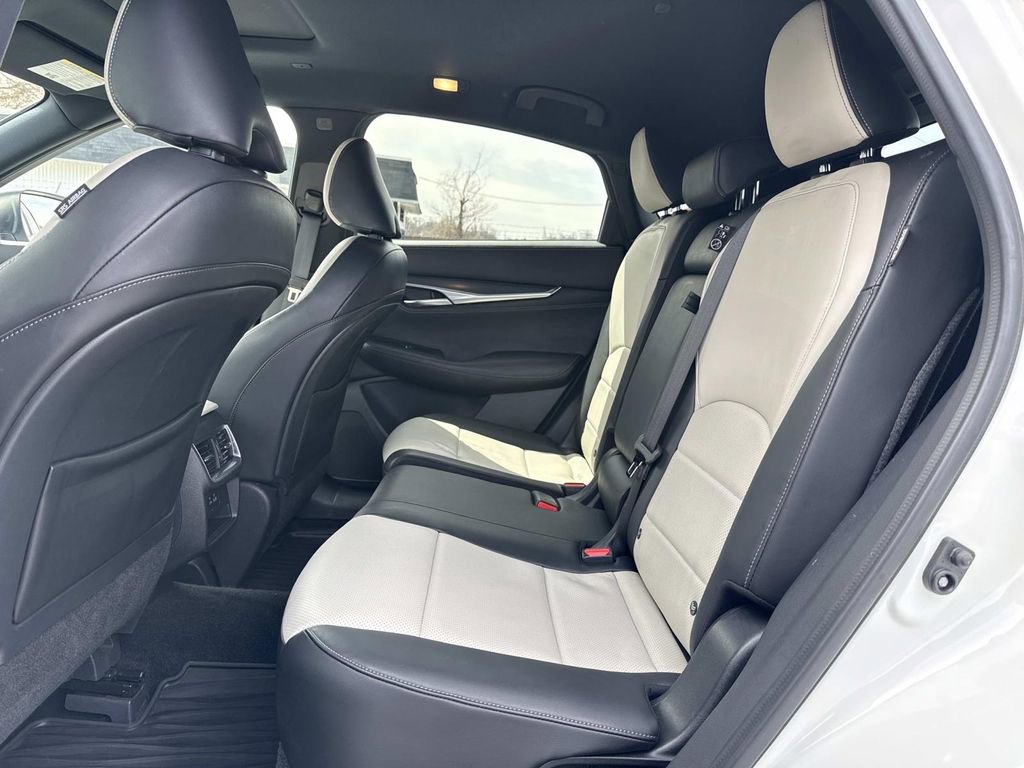 Certified 2023 INFINITI QX55 Luxe w/ Cargo Package image 17