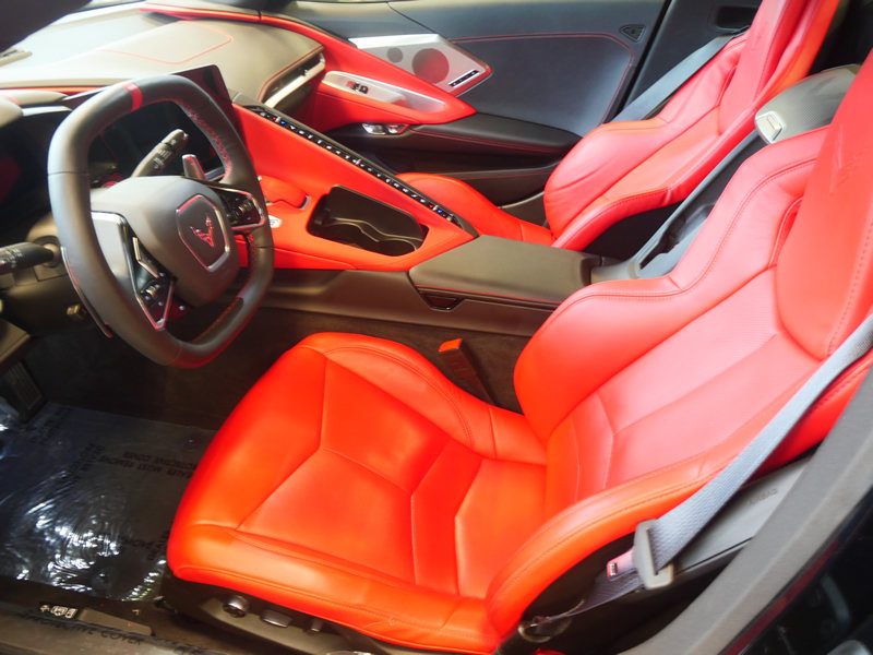 Used 2024 Chevrolet Corvette Stingray Preferred Conv w/ Chrome Exterior Badge Package RWD image 9