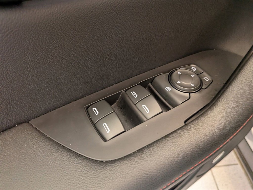 Used 2025 Chevrolet Blazer RS image 13