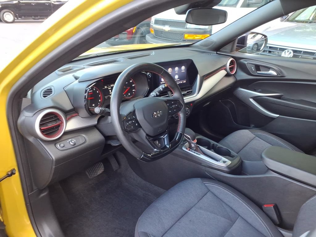 Used 2024 Chevrolet Trax RS w/ Driver Confidence Package FWD image 11