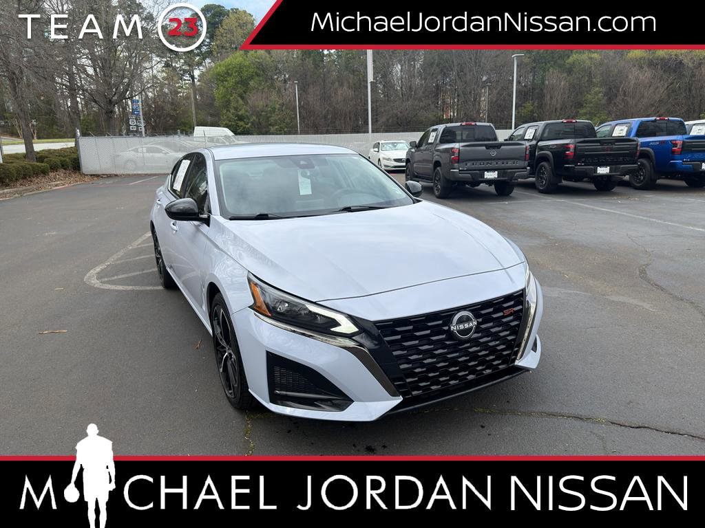 Certified 2025 Nissan Altima 2.5 SR