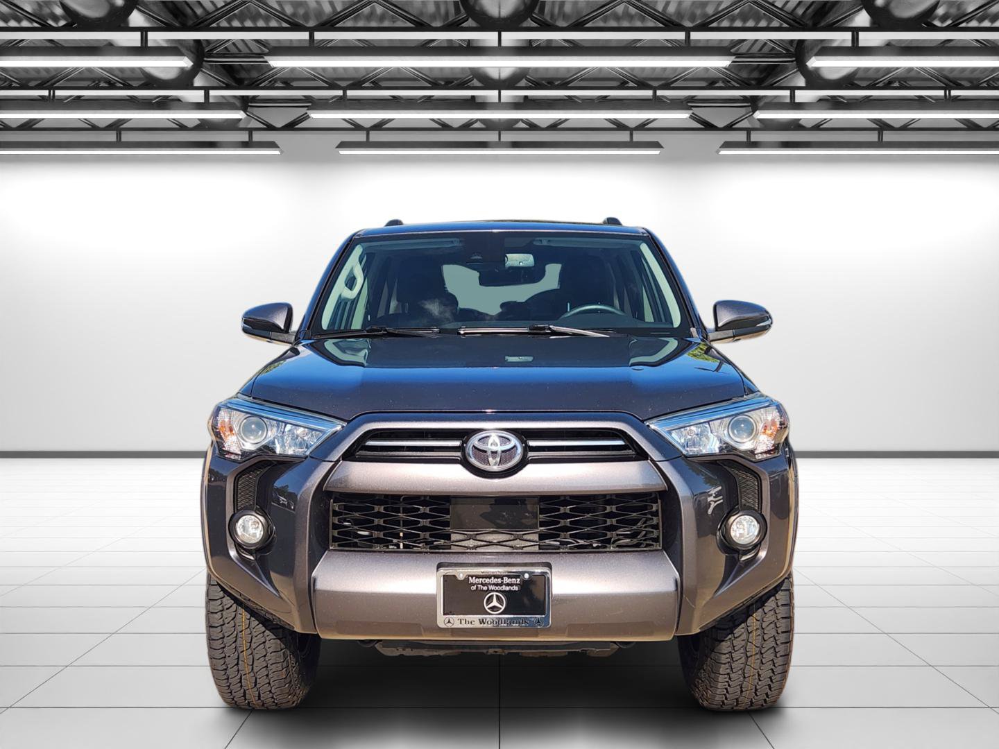 Used 2020 Toyota 4Runner SR5 Premium AWD/4WD image 4